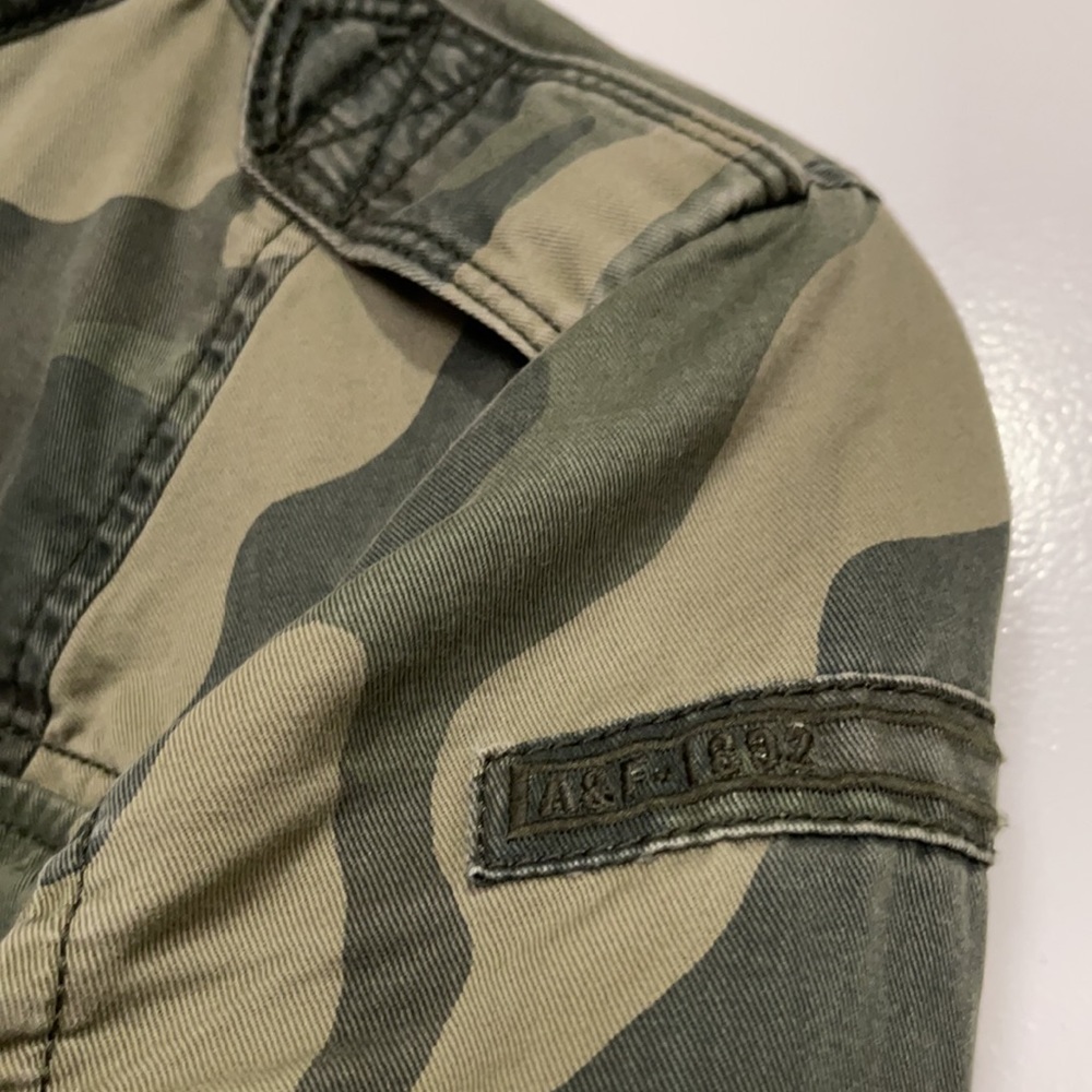 Spring / Fall utility Jacket - Picture 10 of 12